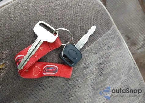 1998 Toyota Tacoma из США, поврежденный, VIN 4TAPM62N6WZ021949